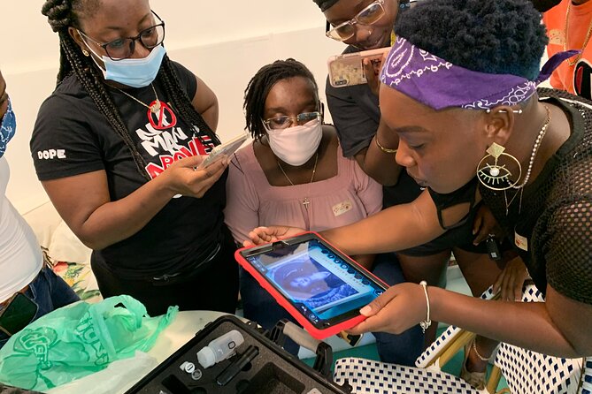 Augmented Reality Secret Agent Treasure Hunt in St Thomas - Drinks, Snacks, and the Pace of the Hunt