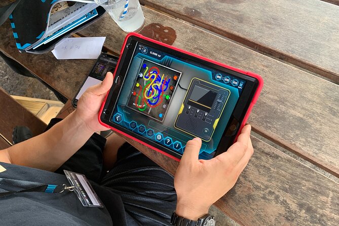 Augmented Reality Secret Agent Treasure Hunt in St Thomas - Finding the Beach and the Buried Treasure