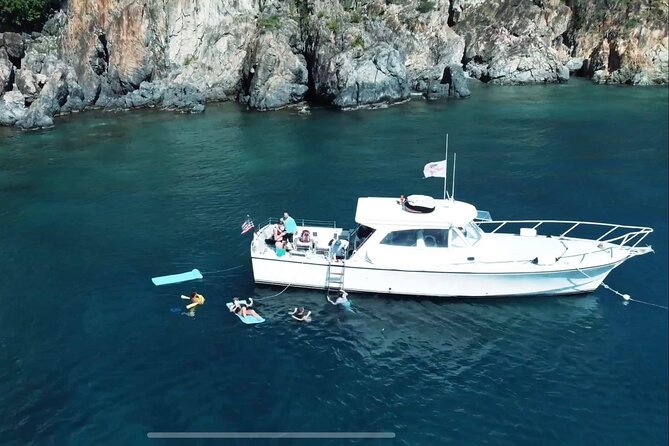 Circle the Island of St. John | Lunch stop at Lime Out (Taco Boat) - Is $250 a fair price for this St. John cruise?