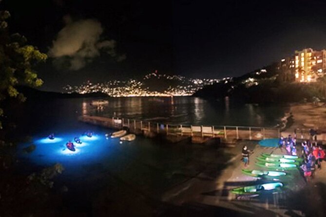 Glow Boats LED Night Kayak from Marriott Frenchman's Cove - The first few minutes: getting comfortable in the kayak