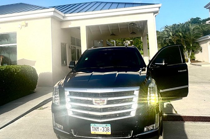 Luxury Private Tour in ST.Thomas(6per group) - Mountain Top brings views, souvenirs, and banana daiquiris