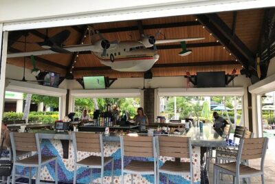 Paradise Taxi & Tours USVI-St. Thomas Airport Transfer to Wyndham Margaritaville