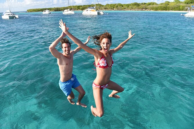 Private St Thomas Luxury Catamaran Trip for Groups up to 24 Guest - Key points at a glance