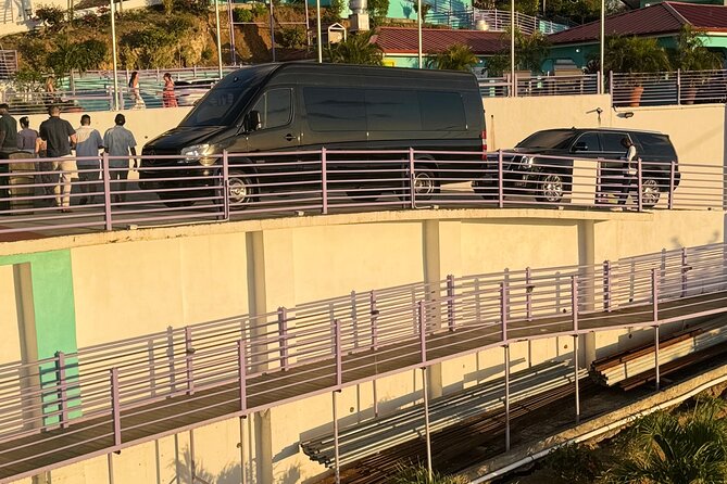 ST Thomas Luxury Private Airport Pickup - Why the private vehicle matters for groups